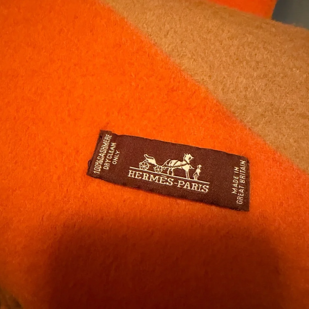 Hermes Orange and Tan Chevron Wool Scarf - Picture 3 of 3